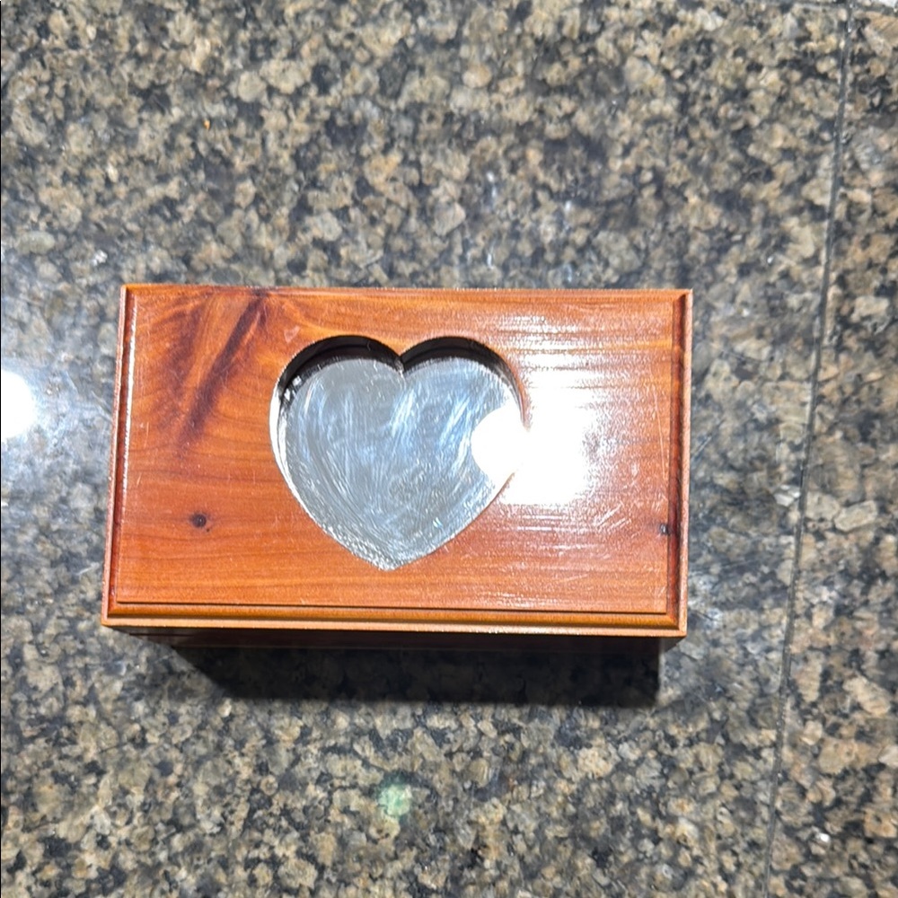 Wooden Heart-Shaped Cedar Trinket Box